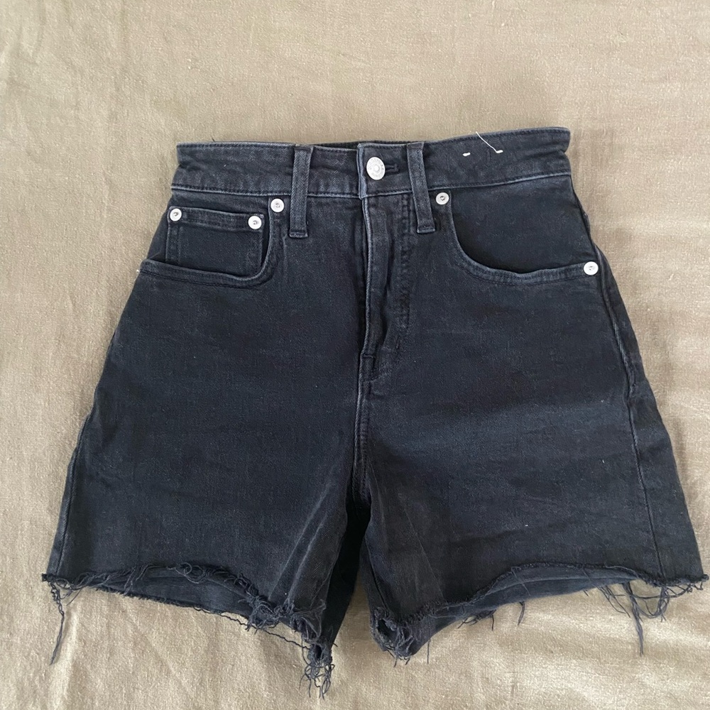 Madewell Black Curvy High Rise Shorts